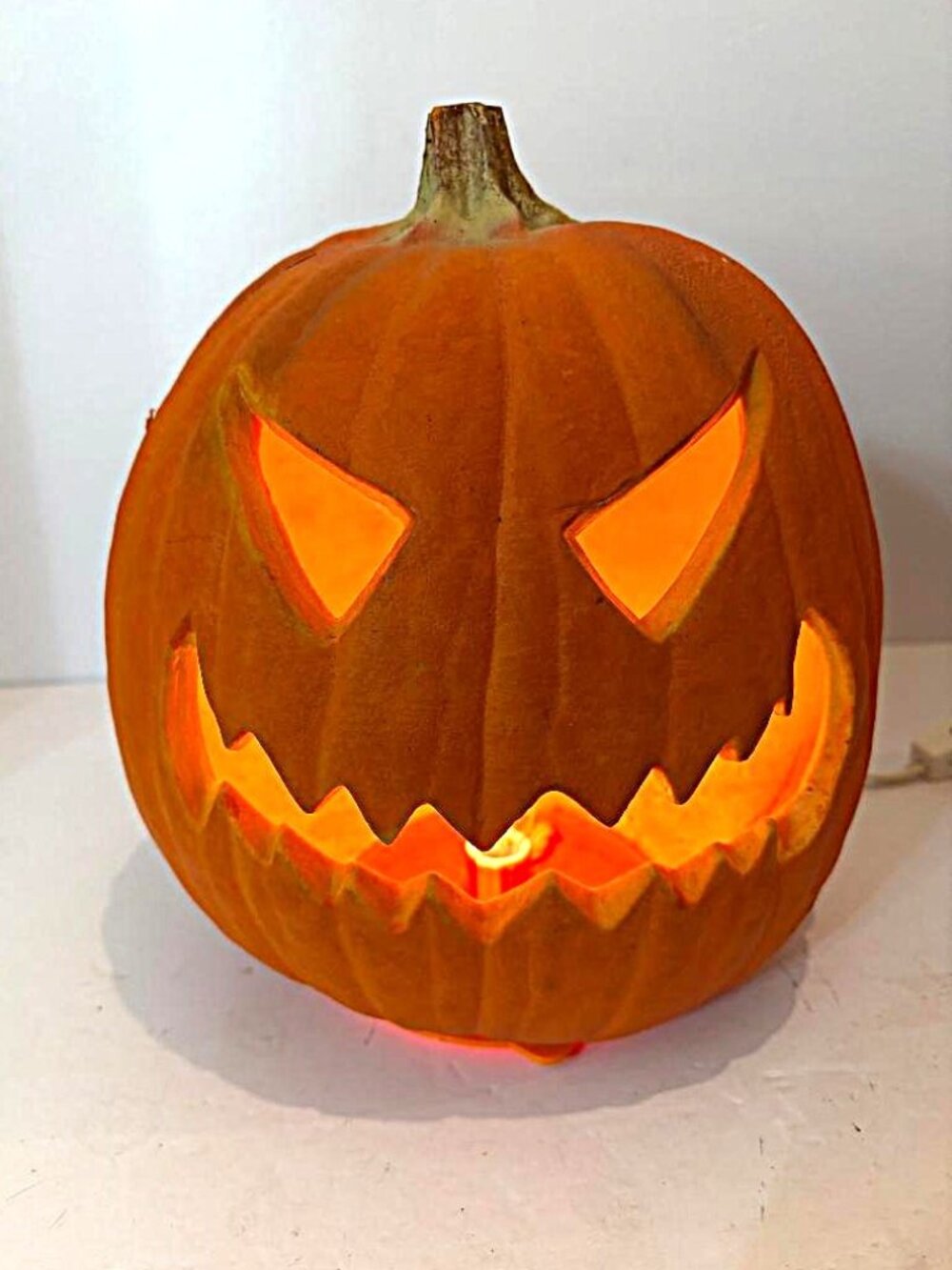 Vintage 1993 Trendmasters Halloween Foam Scary Face light up Jack-O-Lantern 10"